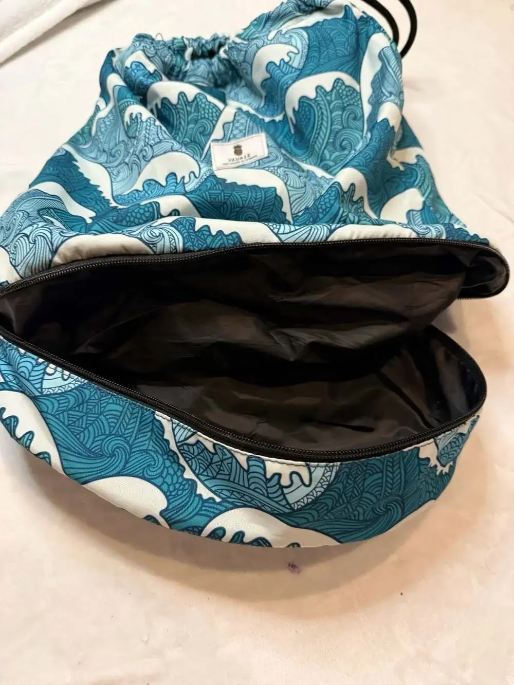 Vavaer Blue Sea Wave Print Waterproof Drawstring Backpack Gym Bag